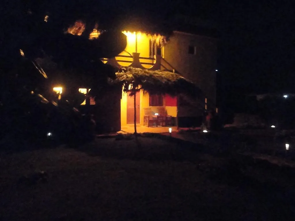 Konukevi Kudehya Guesthouse Treasure Beach