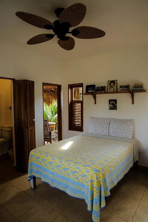 Konukevi Kudehya Guesthouse Treasure Beach