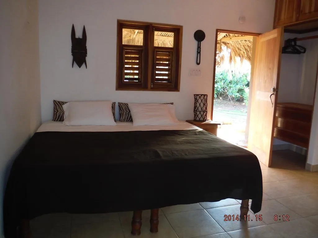 Kudehya Guesthouse Treasure Beach Guest house