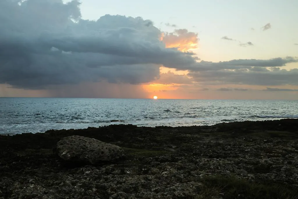 *** Guest house Kudehya Guesthouse Treasure Beach Jamaica